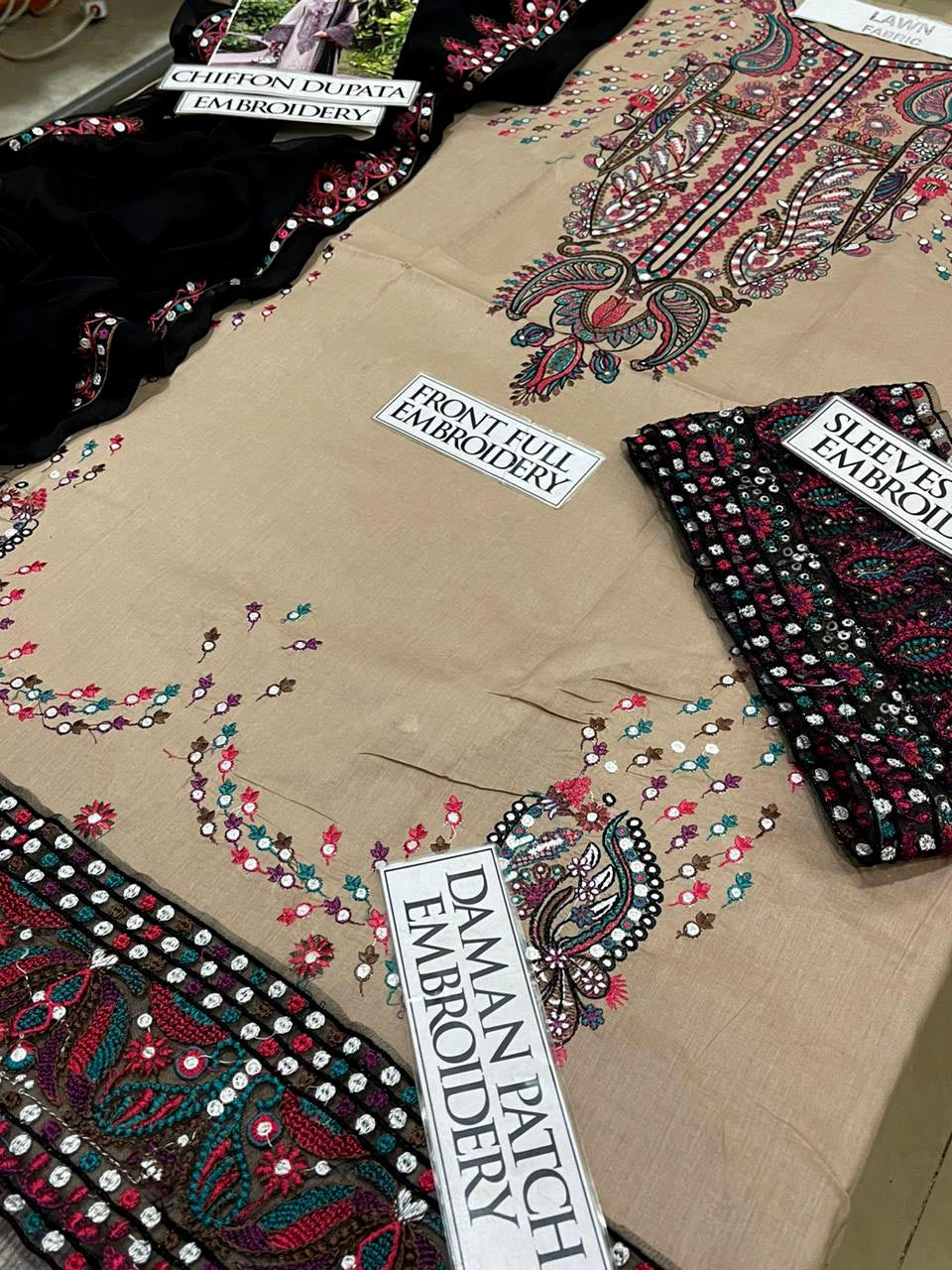 DFW-1349 Jazmin Embroidery 3PC Lawn Suit