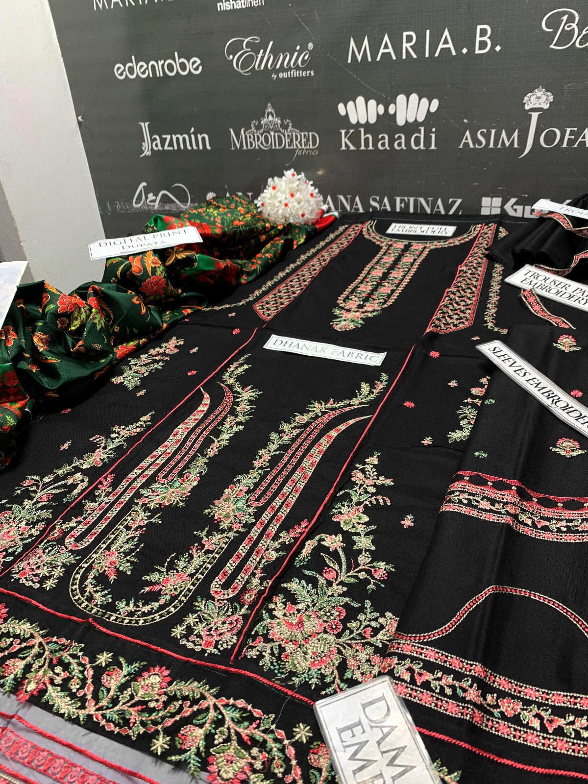 DFW-907 Hussain Rehar Heavy Embroidery 3PC Dhanak Suit