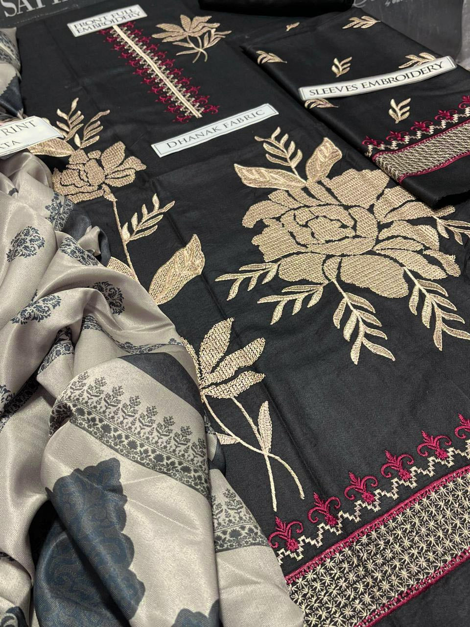 DFW-1079 Charizma Embroidery 3PC Dhanak Suit