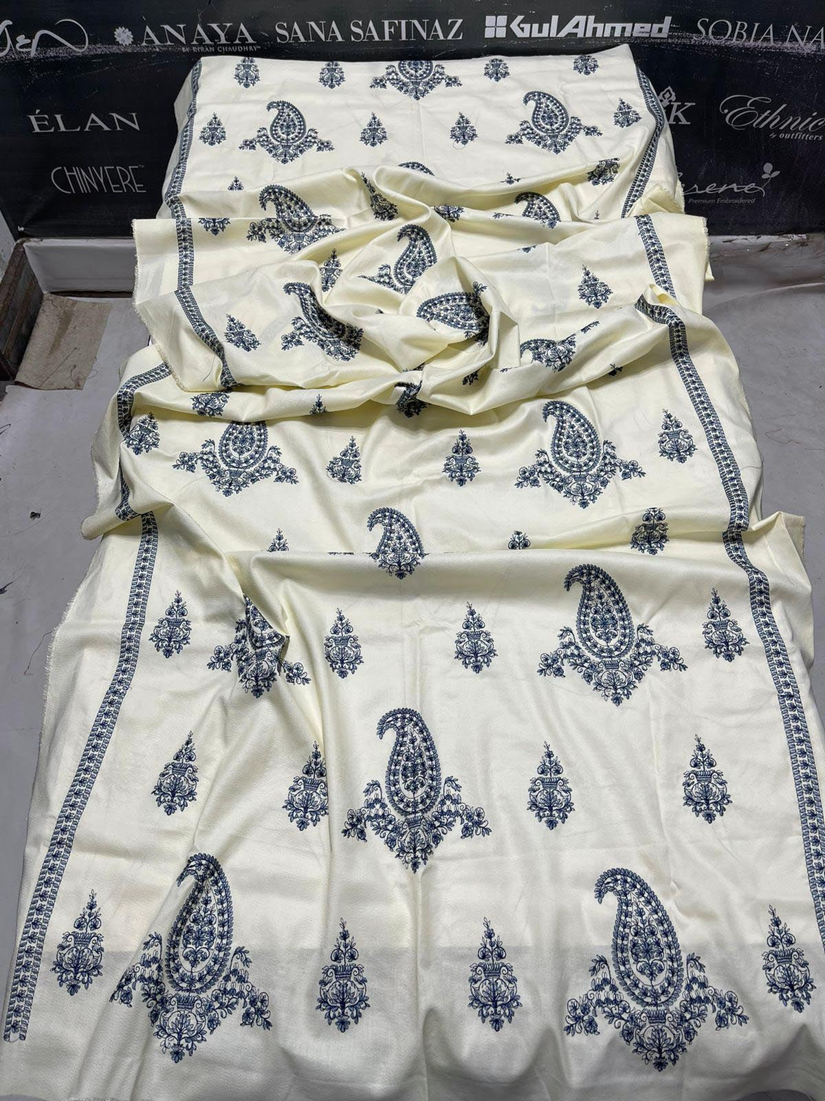 DFW-1128 Bareeze Embroidery 3PC Dhanak Suit