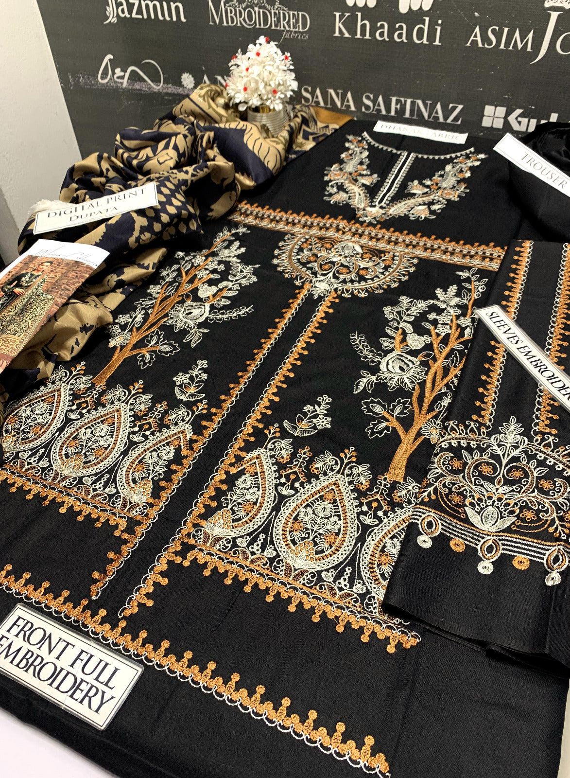 DFW-927 Maria B Heavy Embroidery 3PC Dhanak Suit