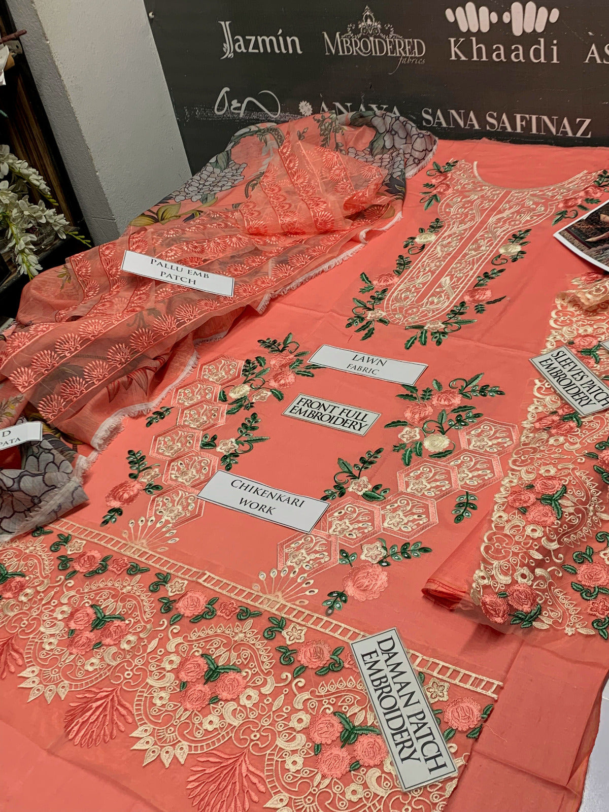 DFW-887 Zara Shah Jahan Heavy Embroidery 3PC Lawn Suit