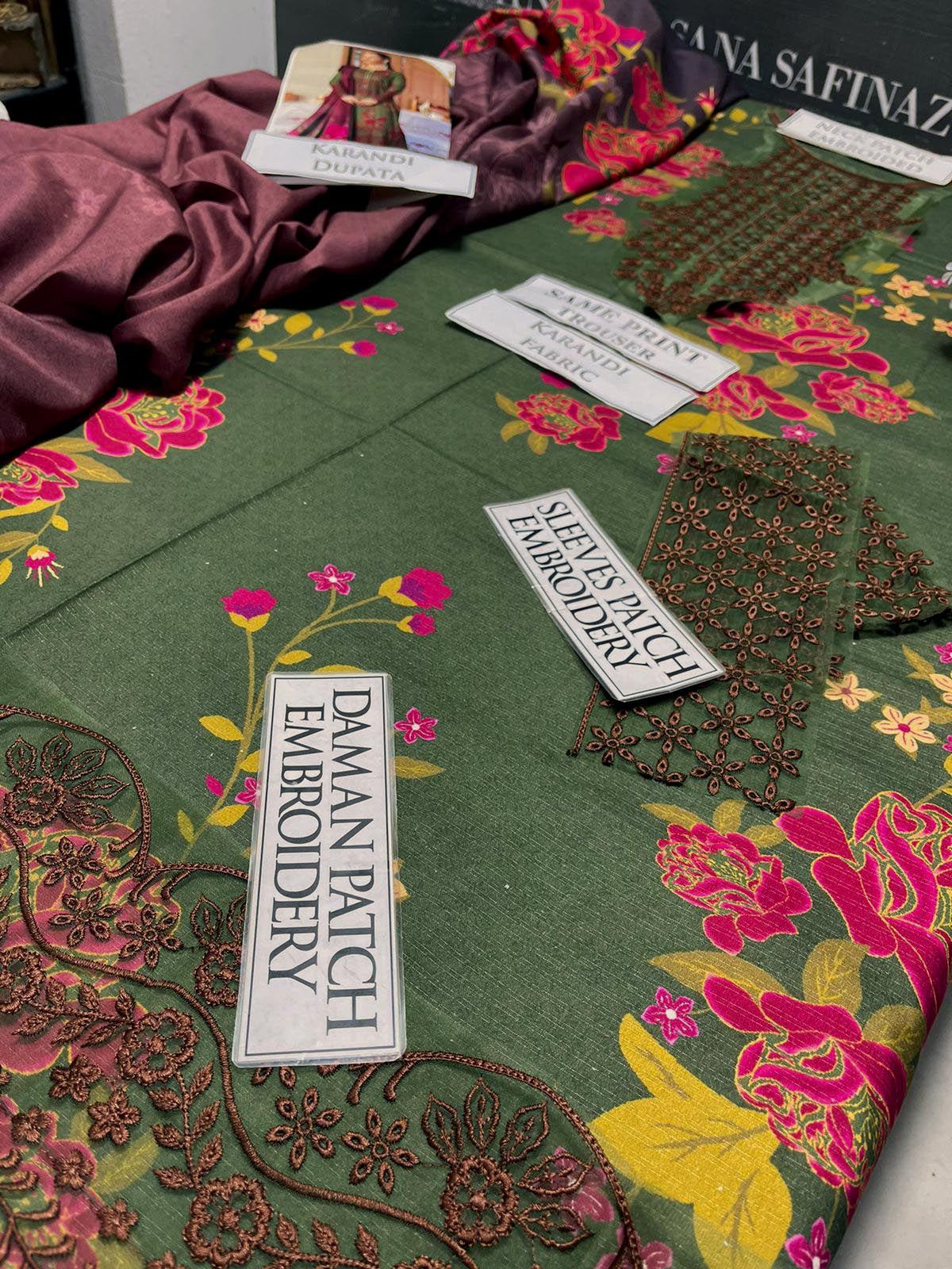 DFW-1129 Iznik Embroidery 3PC Karandi Suit