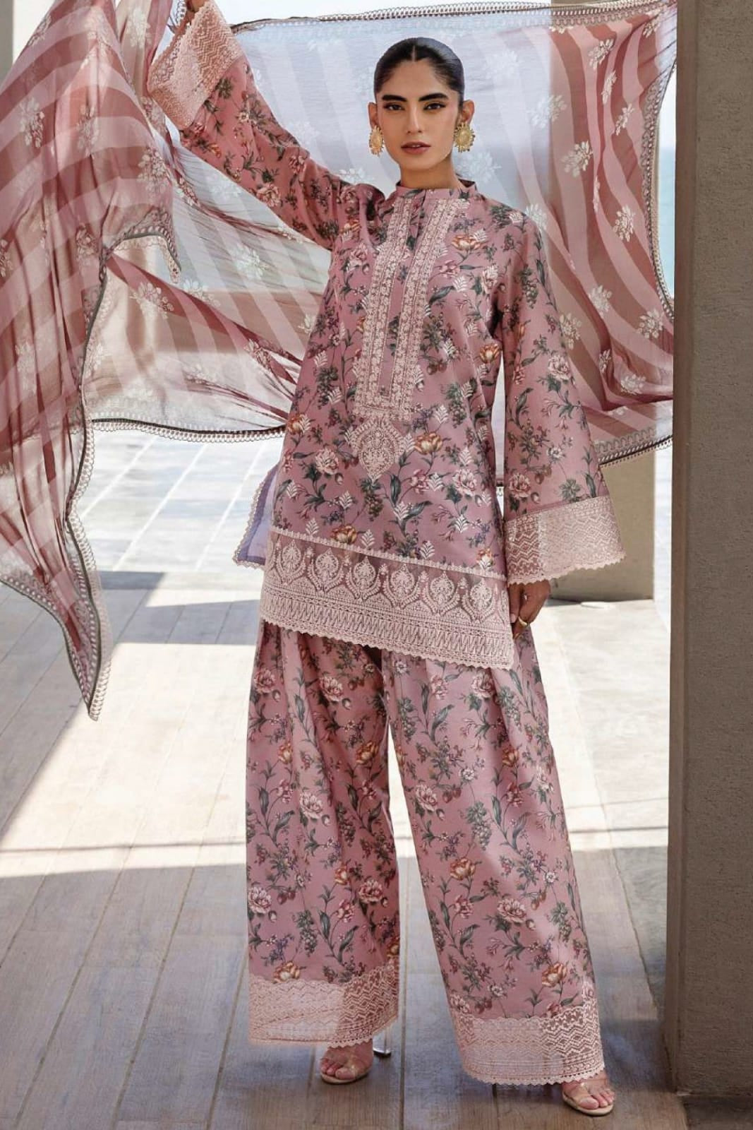 DFW-1117 Zainab Chottani Embroidery 3PC Karandi Suit