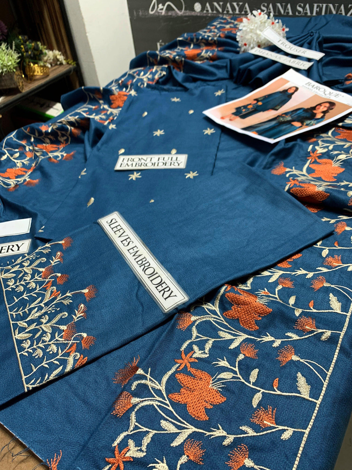 DFW-917 Baroque Heavy Embroidery 3PC Dhanak Suit