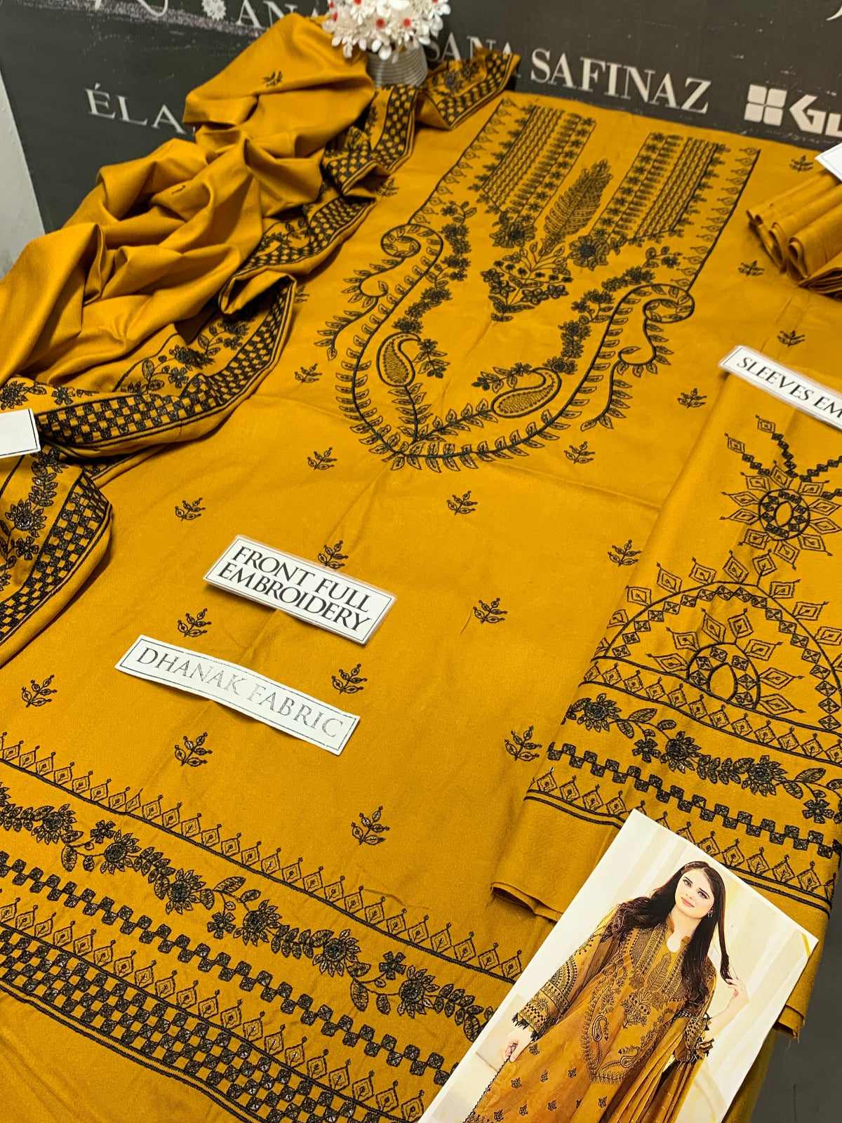 DFW-999 Nakoosh Heavy Embroidery 3PC Dhanak Suit