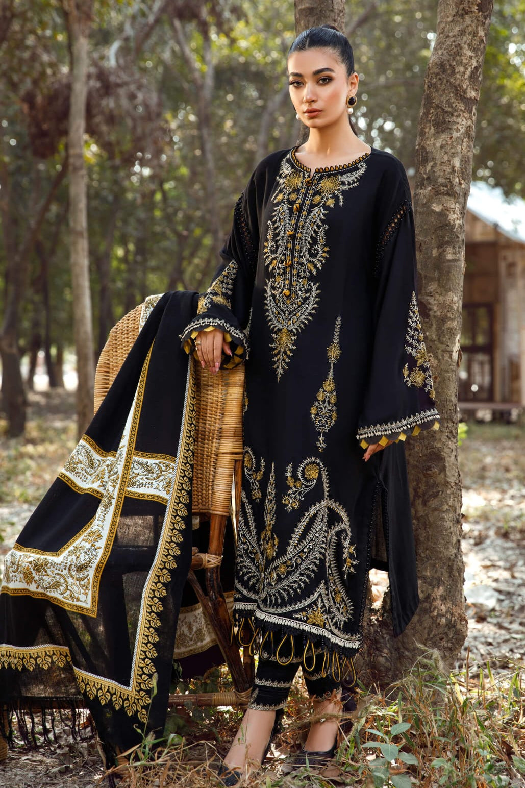 DFW-1111 Maria B Heavy Embroidery 3PC Dhanak Suit