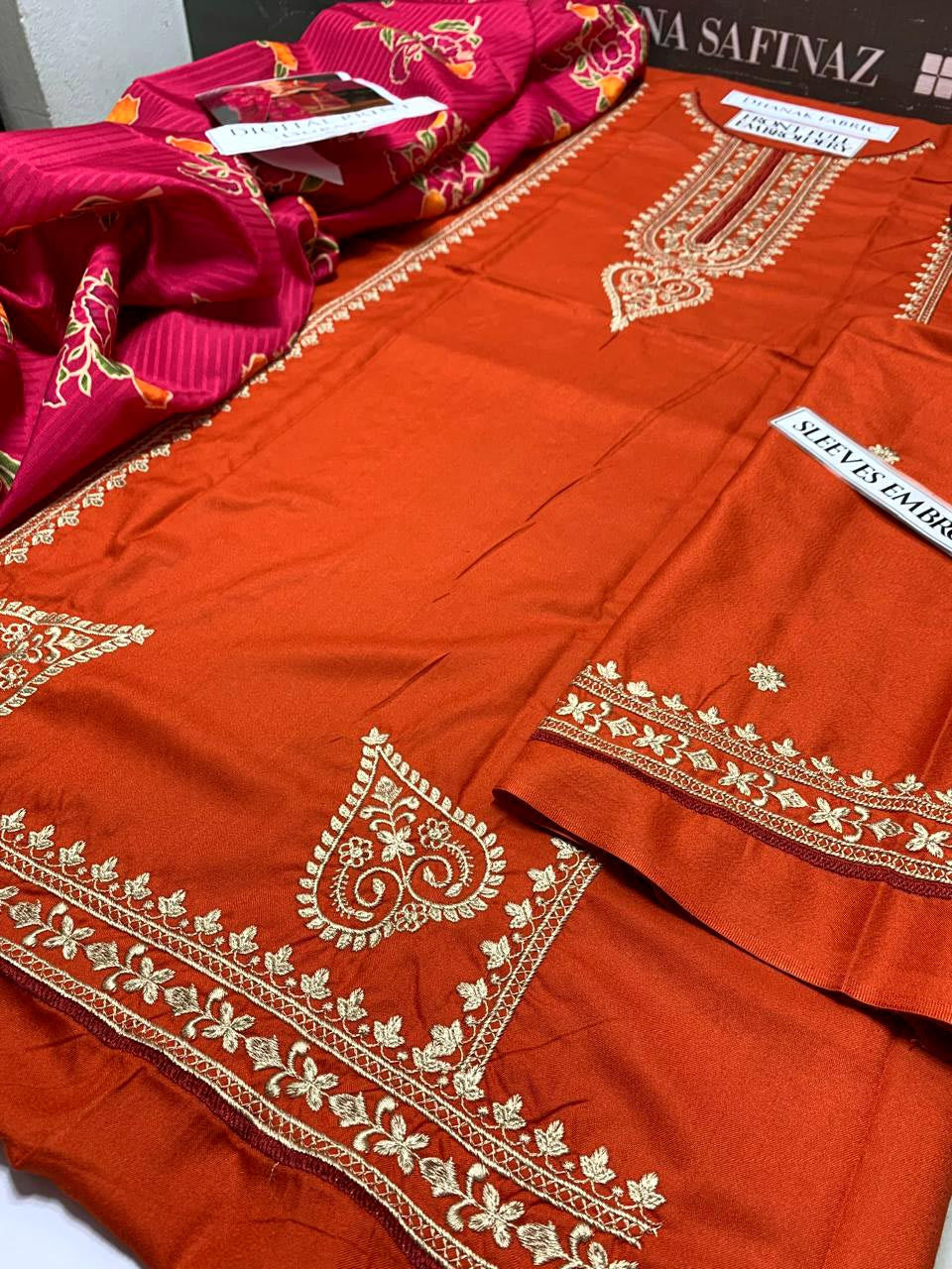 DFW-1062 Zara Shah Jahan Embroidery 3PC Dhanak Suit