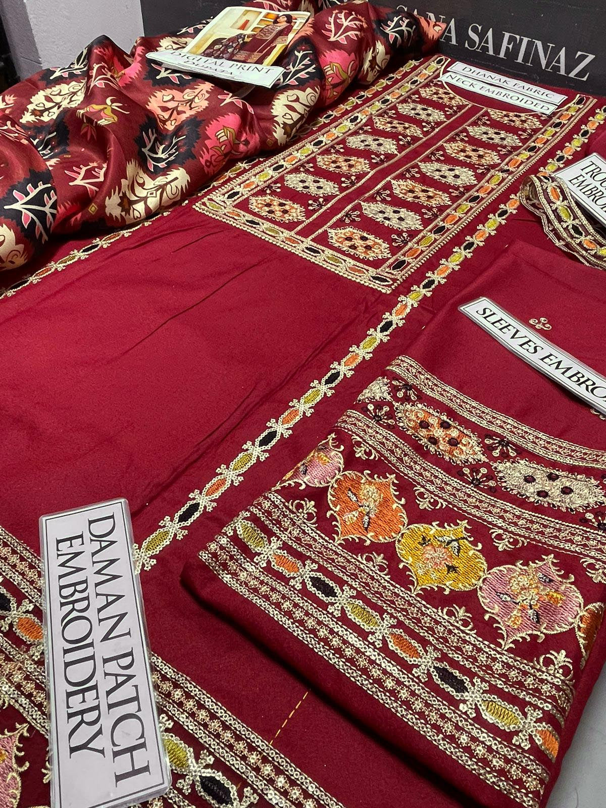 DFW-1122 Aneelas Heavy Embroidery 3PC Dhanak Suit