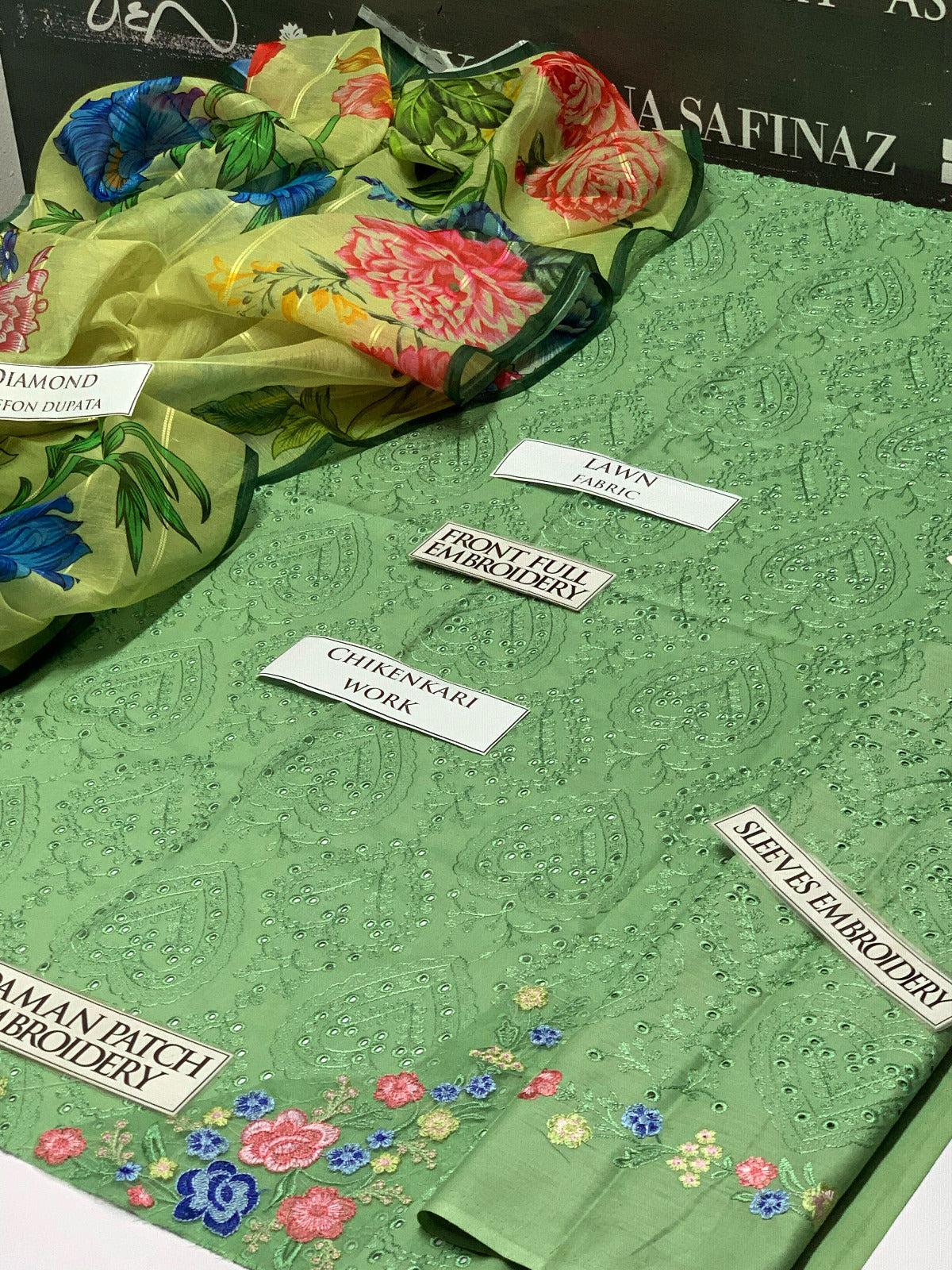 DFW-692 Zara Shah Jahan Heavy Embroidery 3Pc Lawn Suit