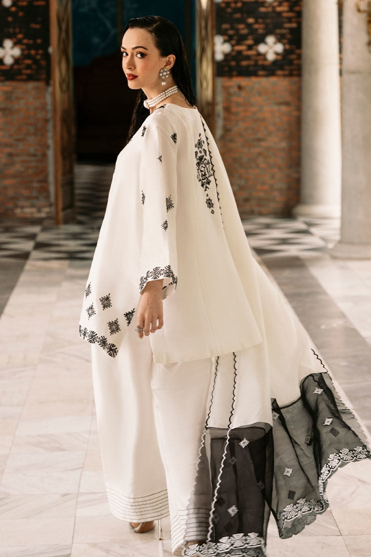 DFW - 865 Sapphire Heavy Embroidery 3Pc Lawn Suit