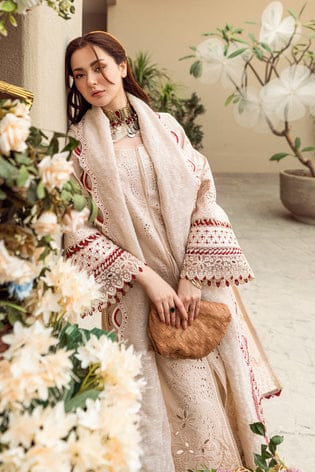 DFW-883 Qalamkar Heavy Embroidery 3PC Lawn Suit
