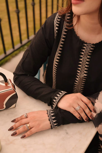 DFW-1144 Mahmair Embroidery 3PC Dhanak Suit