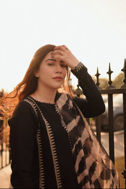 DFW-1144 Mahmair Embroidery 3PC Dhanak Suit