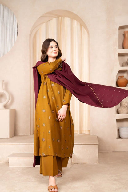 DFW-1169 Baroque Embroidery 3PC Dhanak Suit