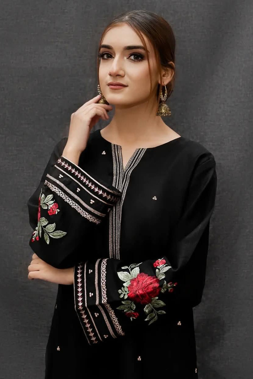 DFW-614 Urge Heavy Embroidery 3Pc Lawn Suit