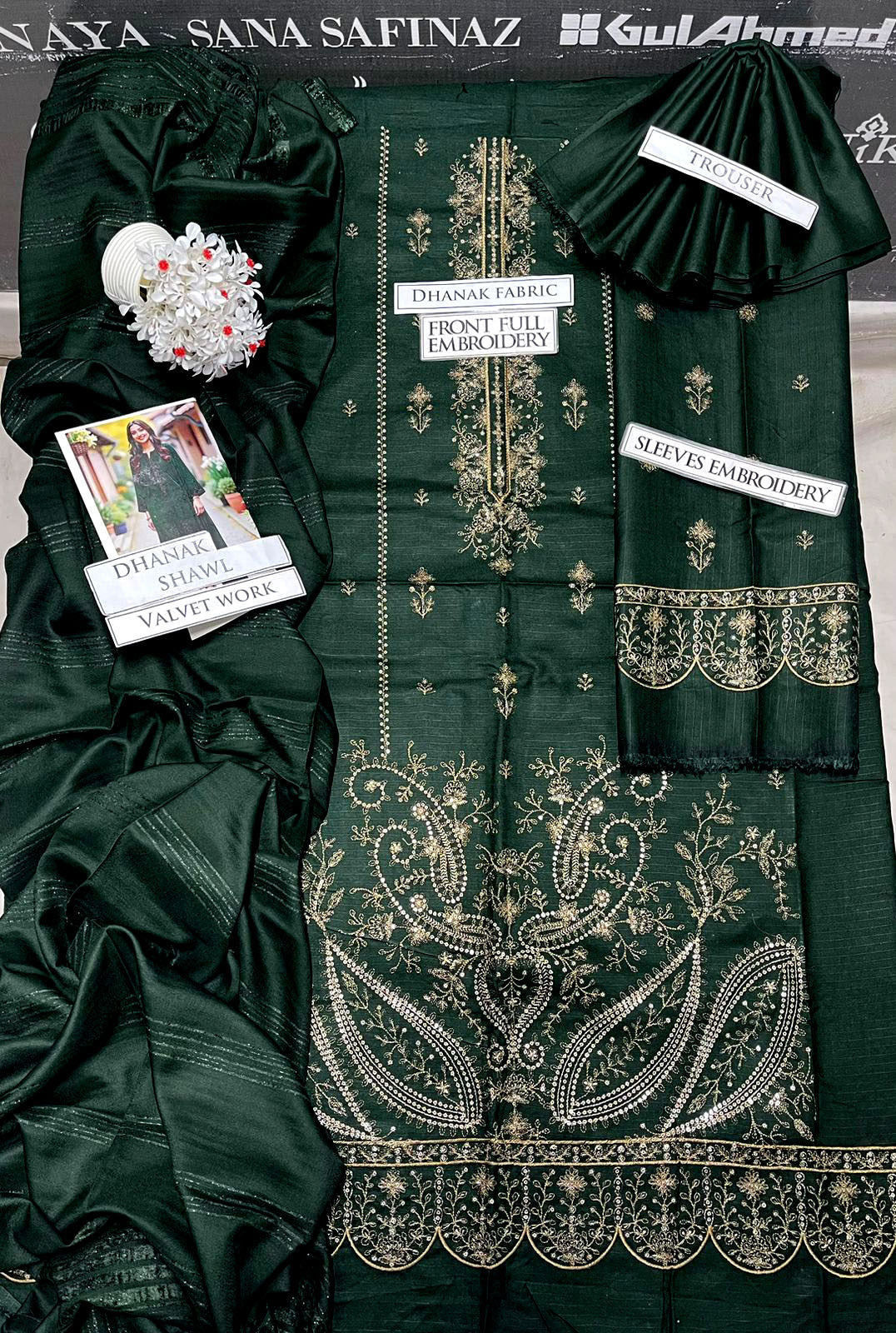 DFW-1156 Bareeze Heavy Embroidery 3PC Dhanak Suit