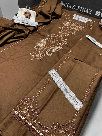 DFW-1063 Beechtree Embroidery 3PC Dhanak Suit