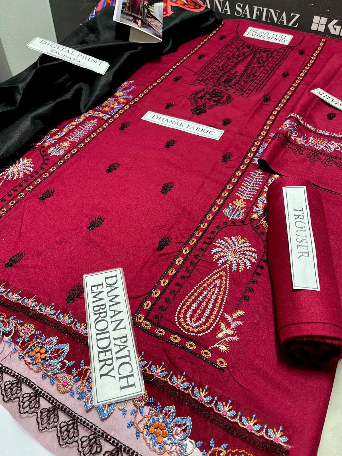 DFW-1026 Zainab Chottani Embroidery 3PC Dhanak Suit