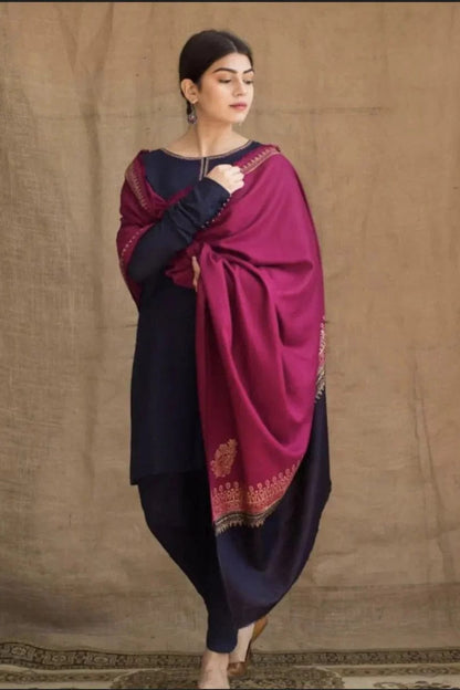 DFW-1242 Dyot Embroidery 3PC Dhanak Suit