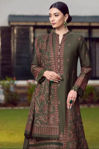 DFW-973 Bareeze Heavy Embroidery 3PC Dhanak Suit