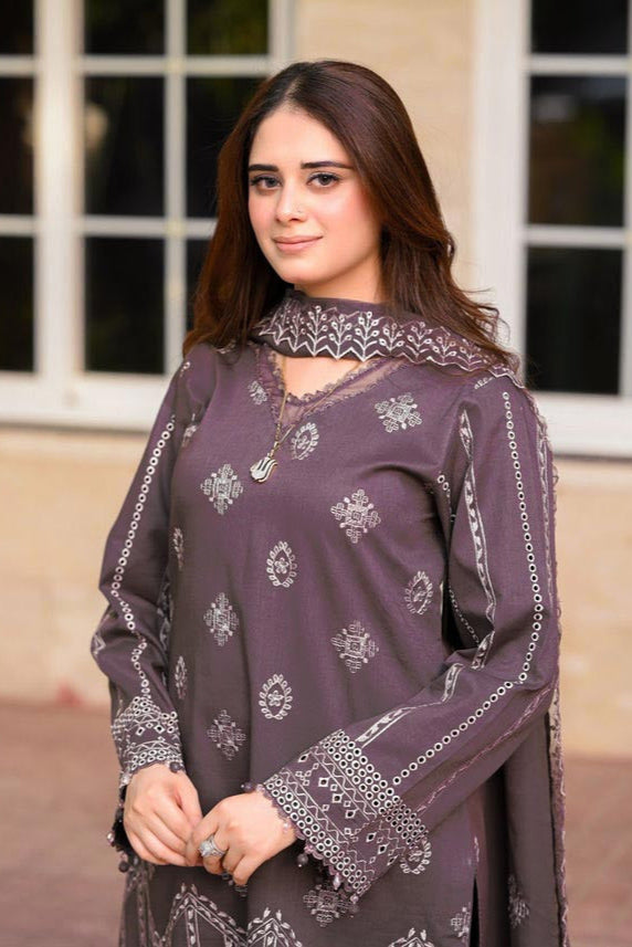 DFW-909 Libaas Heavy Embroidery 3PC Dhanak Suit