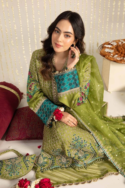 DFW-921 Maria B Heavy Embroidery 3PC Dhanak Suit