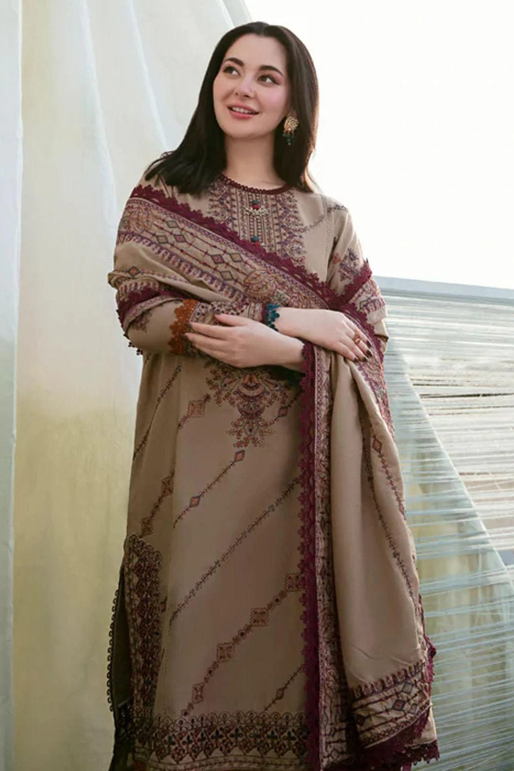 DFW-1149 Florent Heavy Embroidery 3PC Dhanak Suit