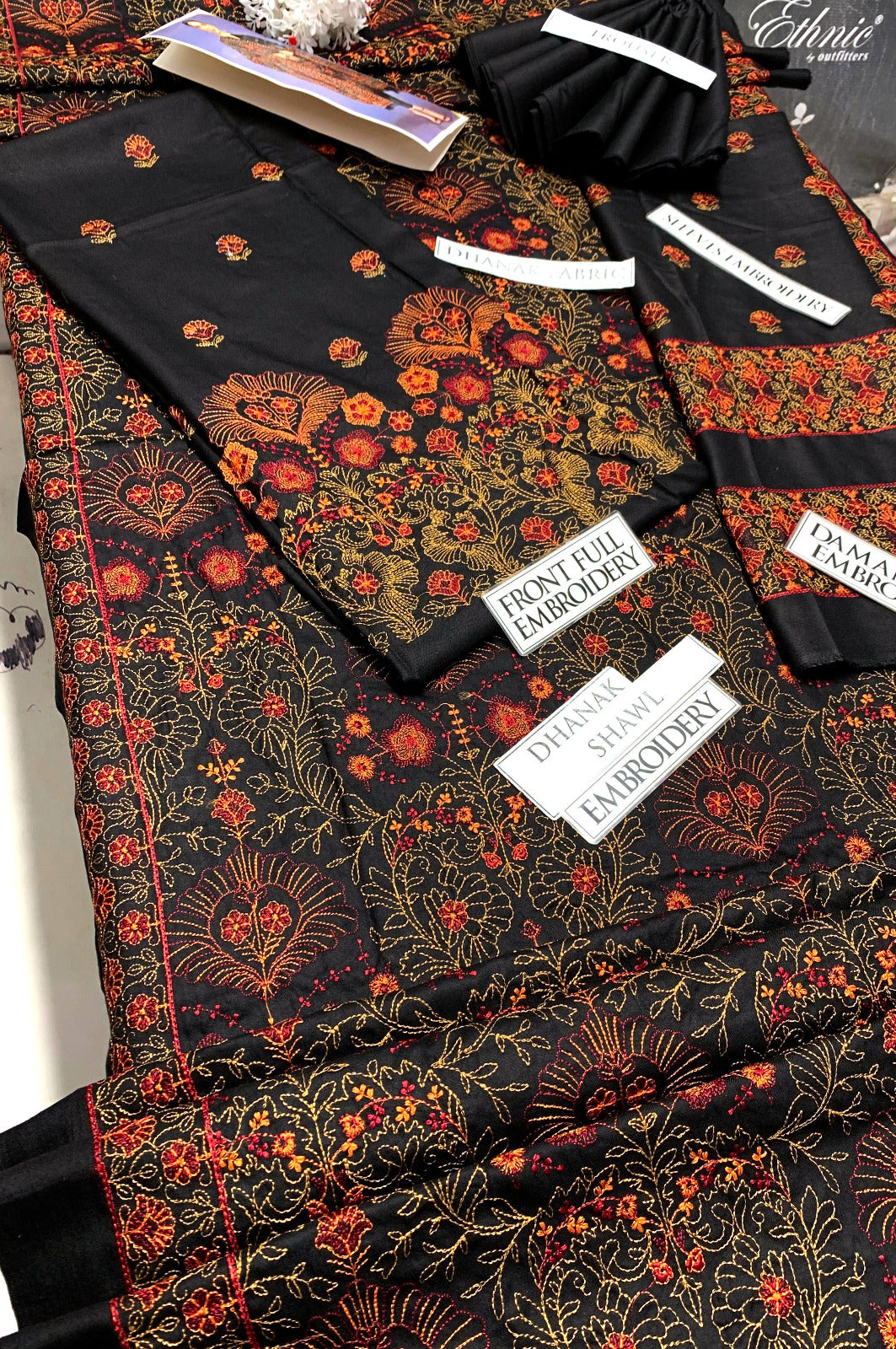 DFW-974 Bareeze Heavy Embroidery 3PC Dhanak Suit