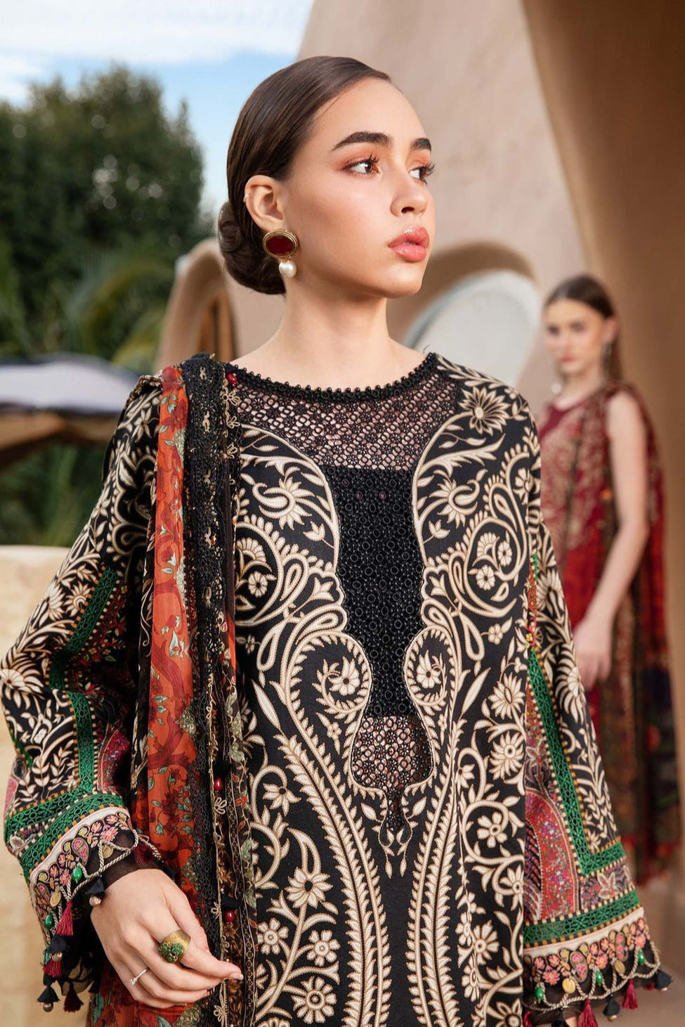 DFW-490 Maria B Embroidery 3Pc Lawn Suit