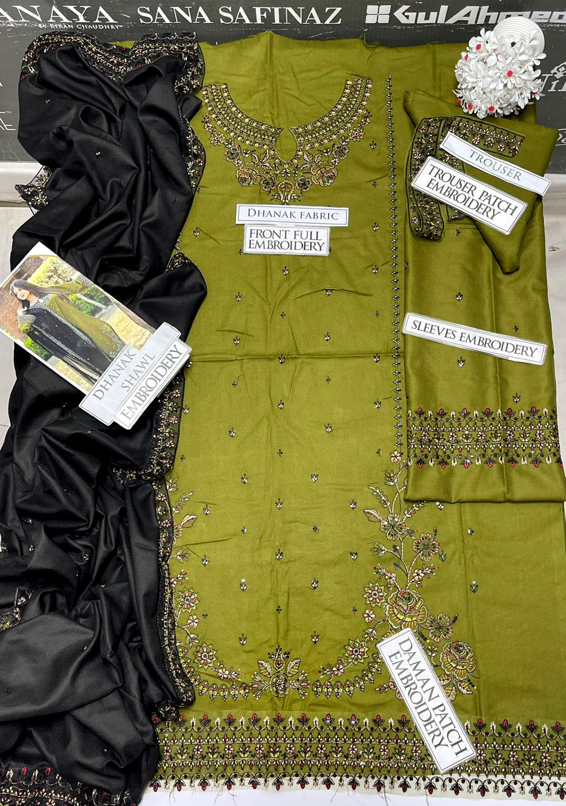 DFW-1133 Mushq Embroidery 3PC Dhanak Suit