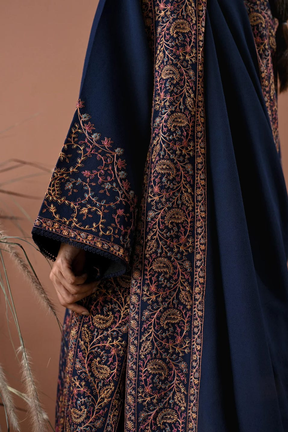 DFW-1227 Batik Embroidery 3PC Dhanak Suit