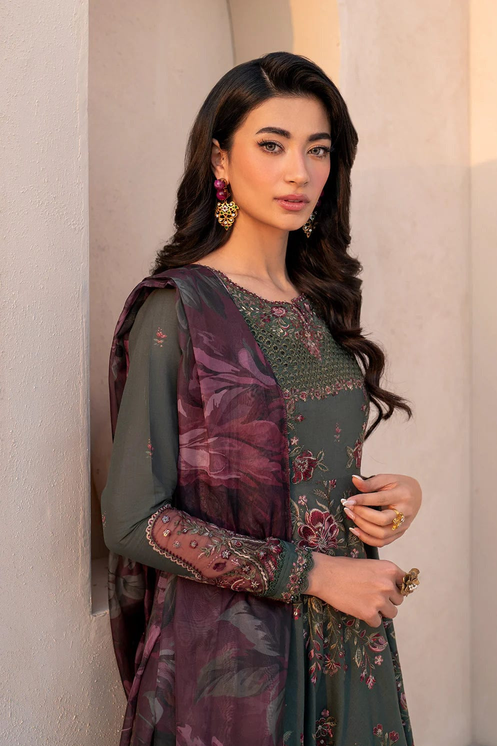 DFW-1129 Iznik Embroidery 3PC Karandi Suit