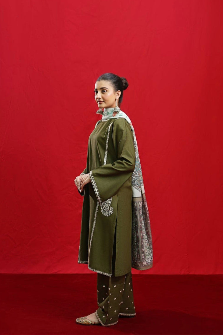 DFW-990 Urge Heavy Embroidery 3PC Dhanak Suit