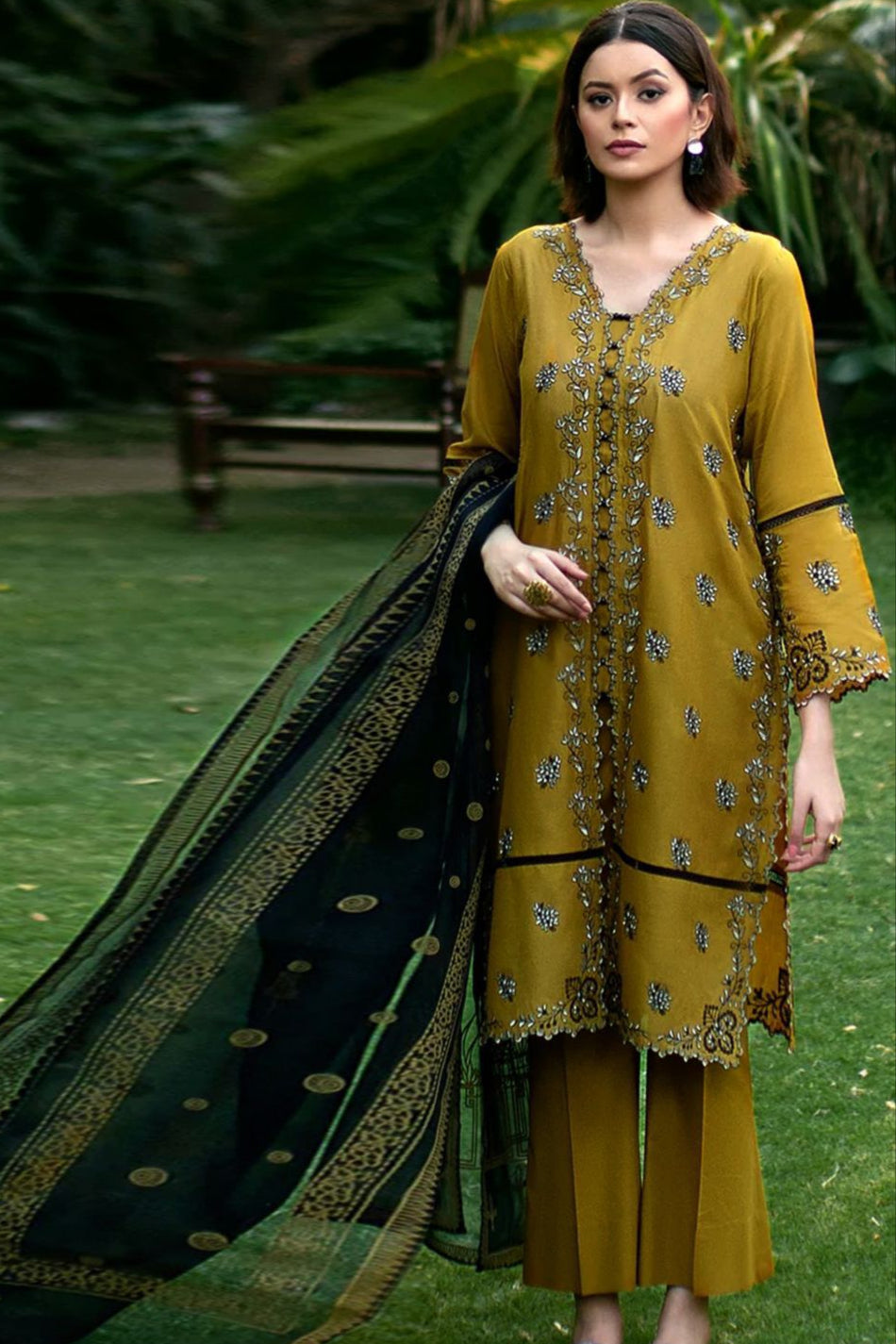 DFW-248 Bareeze Heavy Embroidery 3Pc Lawn Dress