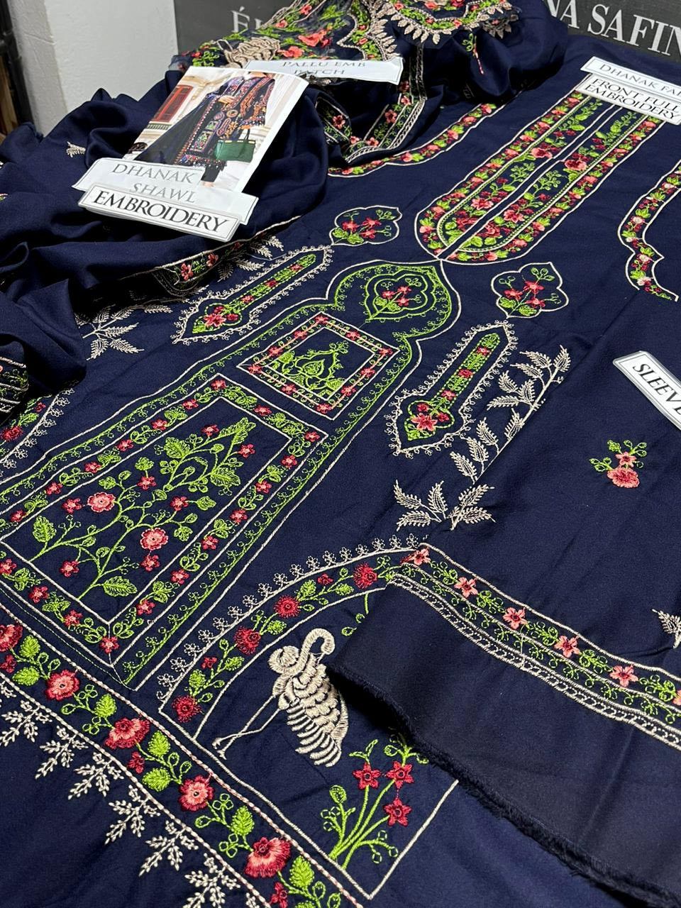 DFW-1072 Maria B Heavy Embroidery 3PC Dhanak Suit