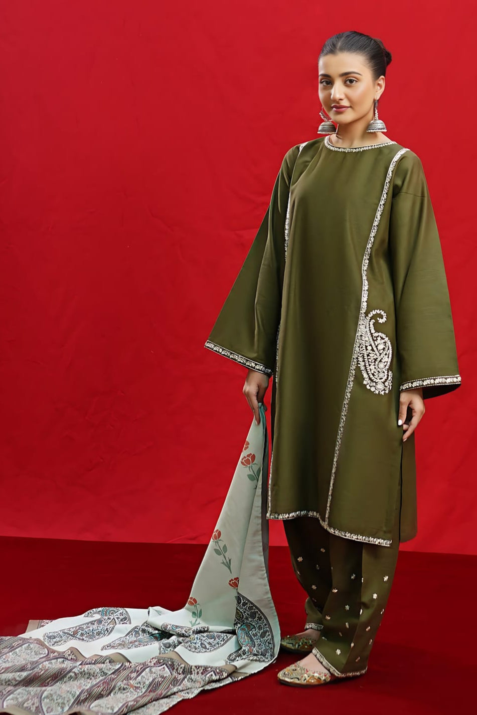 DFW-990 Urge Heavy Embroidery 3PC Dhanak Suit