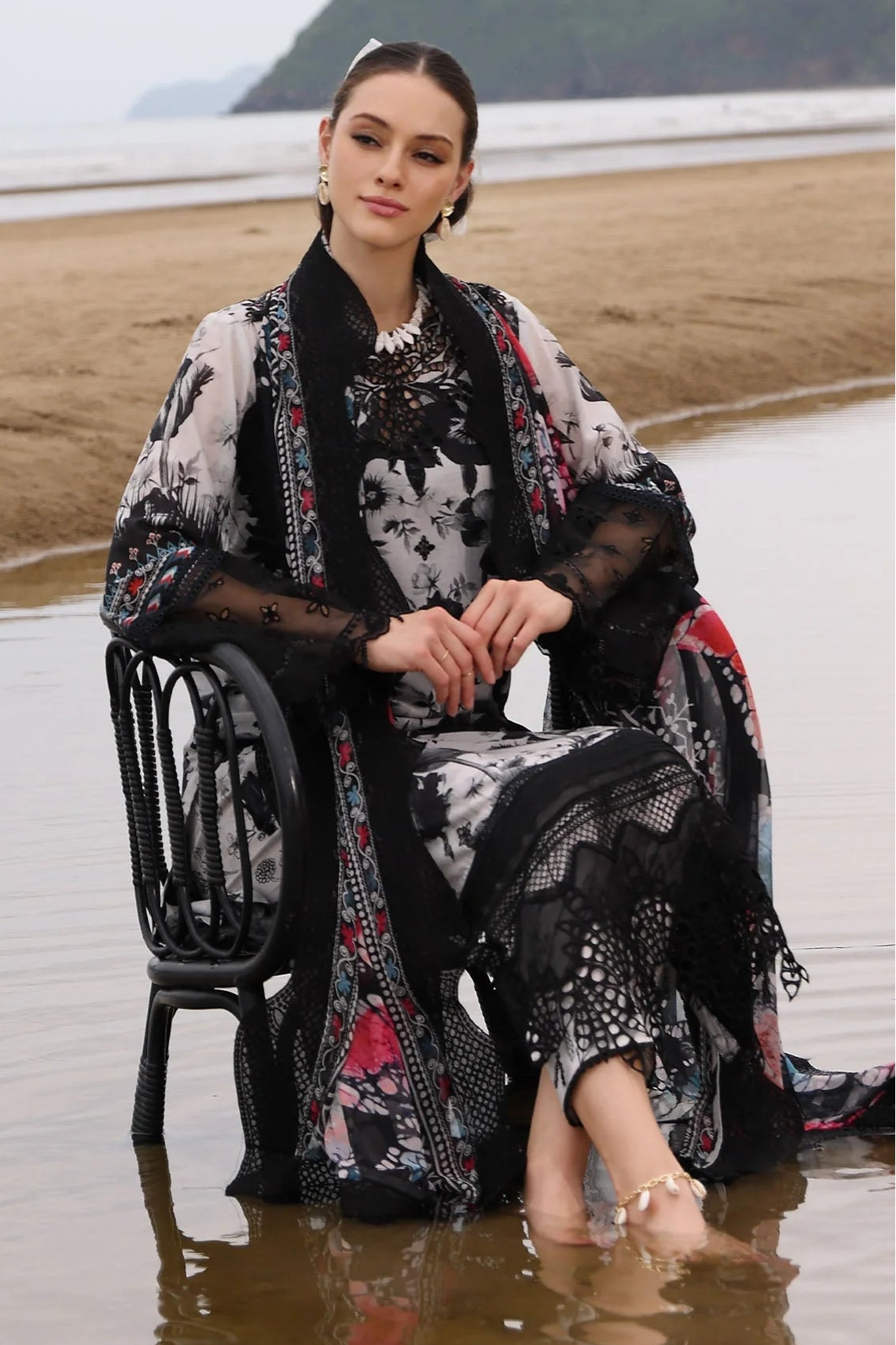 DFW - 863 Nureh Embroidery 3Pc Lawn Suit