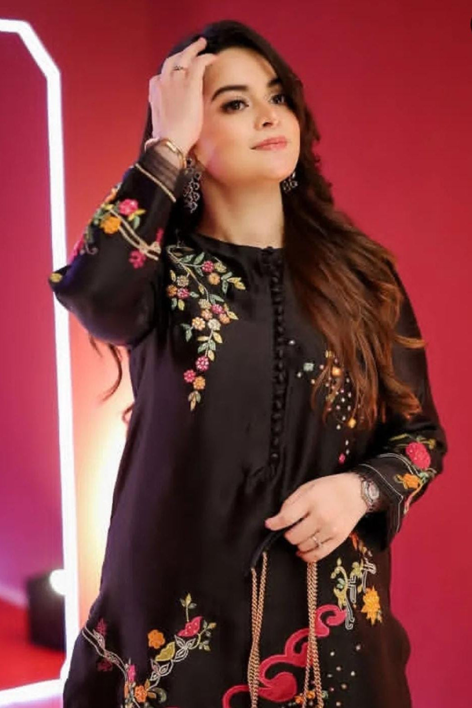 DFW-1160 Batik Embroidery 2PC Dhanak Suit