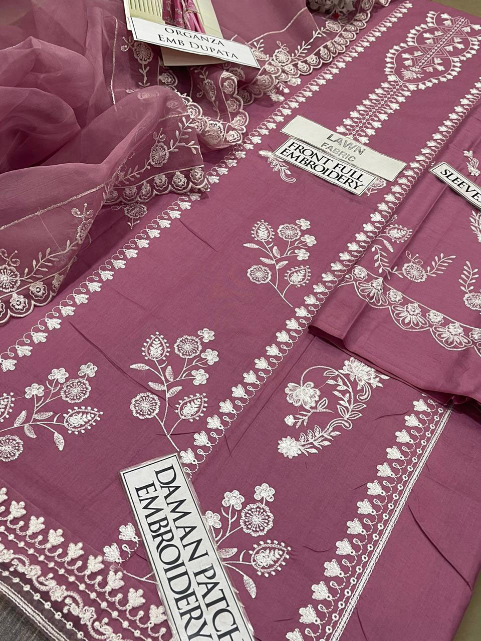 DFW-1268 Cross Stitch Embroidery 3PC Lawn Suit