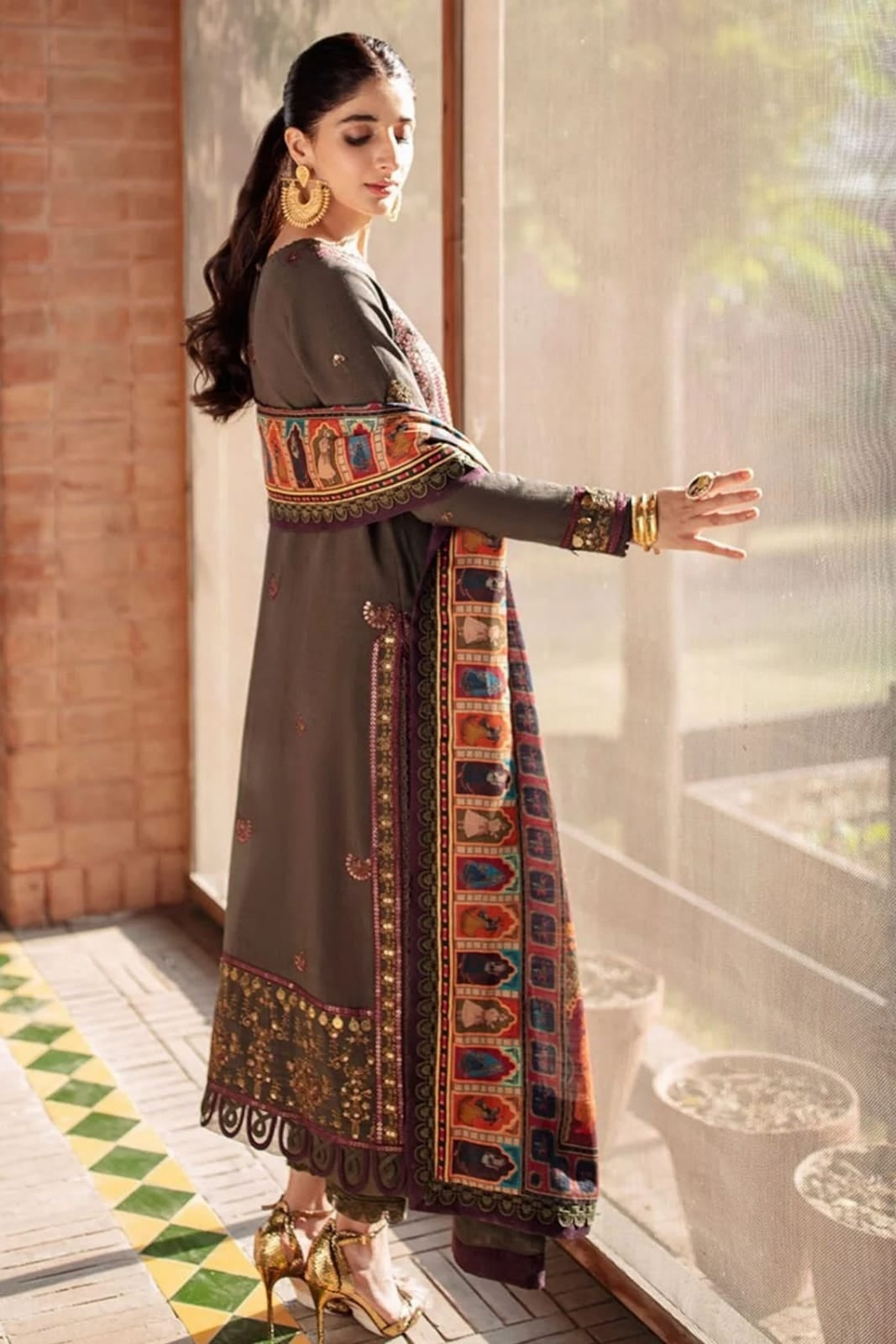 DFW-1259 Asim Jofa Embroidery 3PC Linen Suit