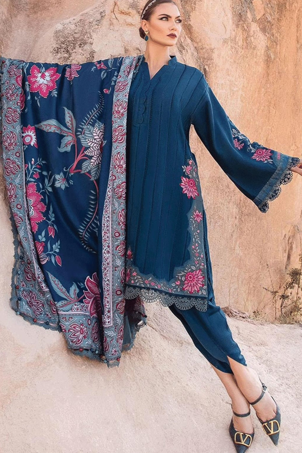 DFW-1008 Maria B Heavy Embroidery 3PC Dhanak Suit