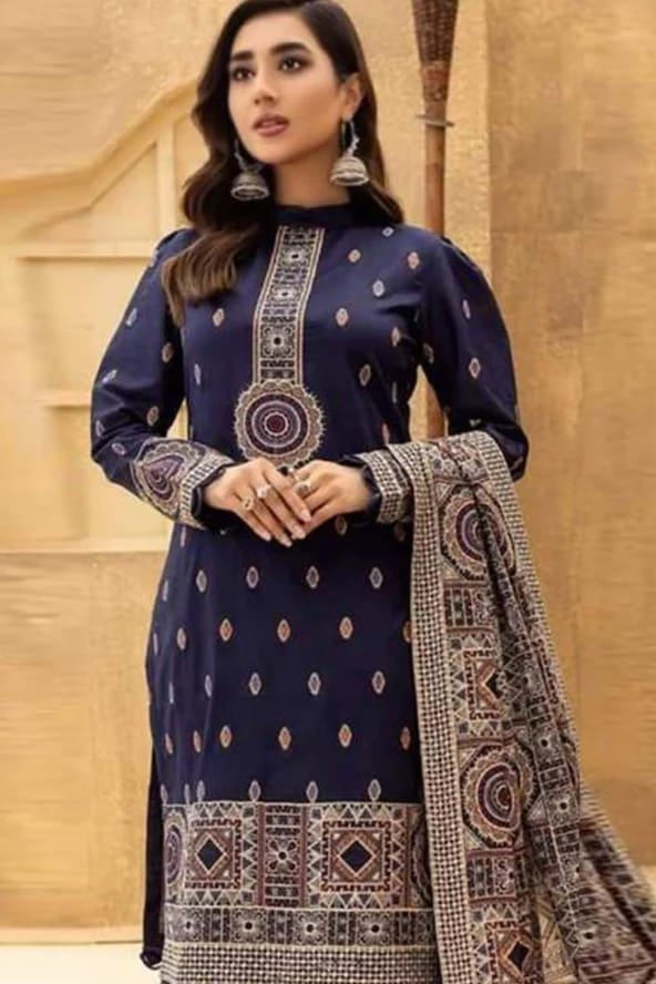 DFW-1082 Bareeze Heavy Embroidery 3PC Dhanak Suit