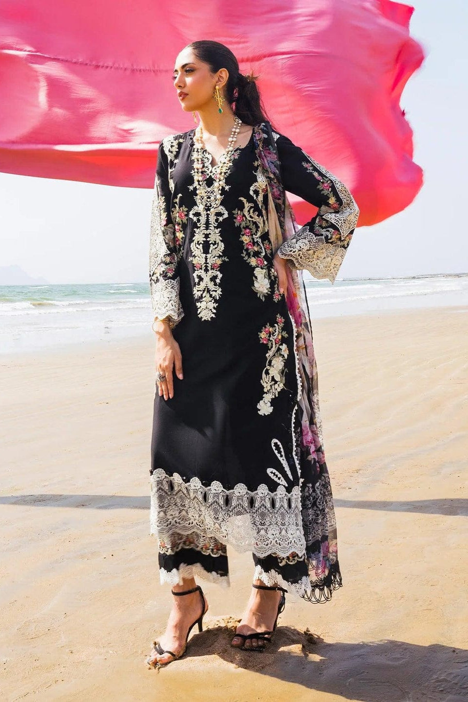 DFW-1150 Sahane Heavy Embroidery 3PC Dhanak Suit