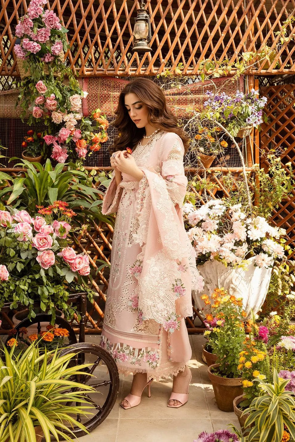 DFW-1287 Elaf Heavy Embroidery 3PC Lawn Suit