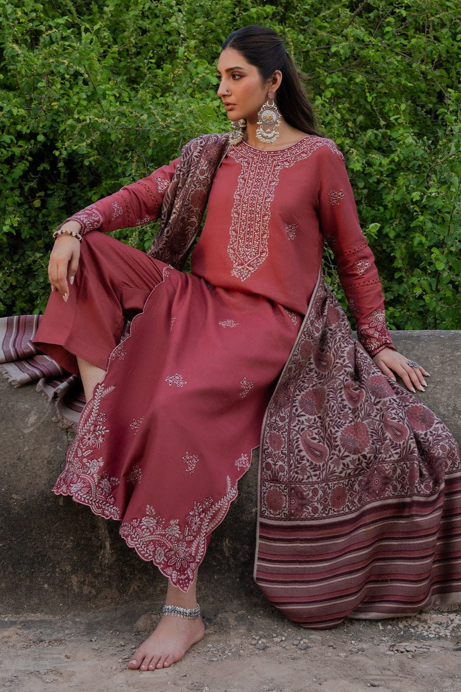 DFW-1244 Izel Embroidery 3PC Dhanak Suit
