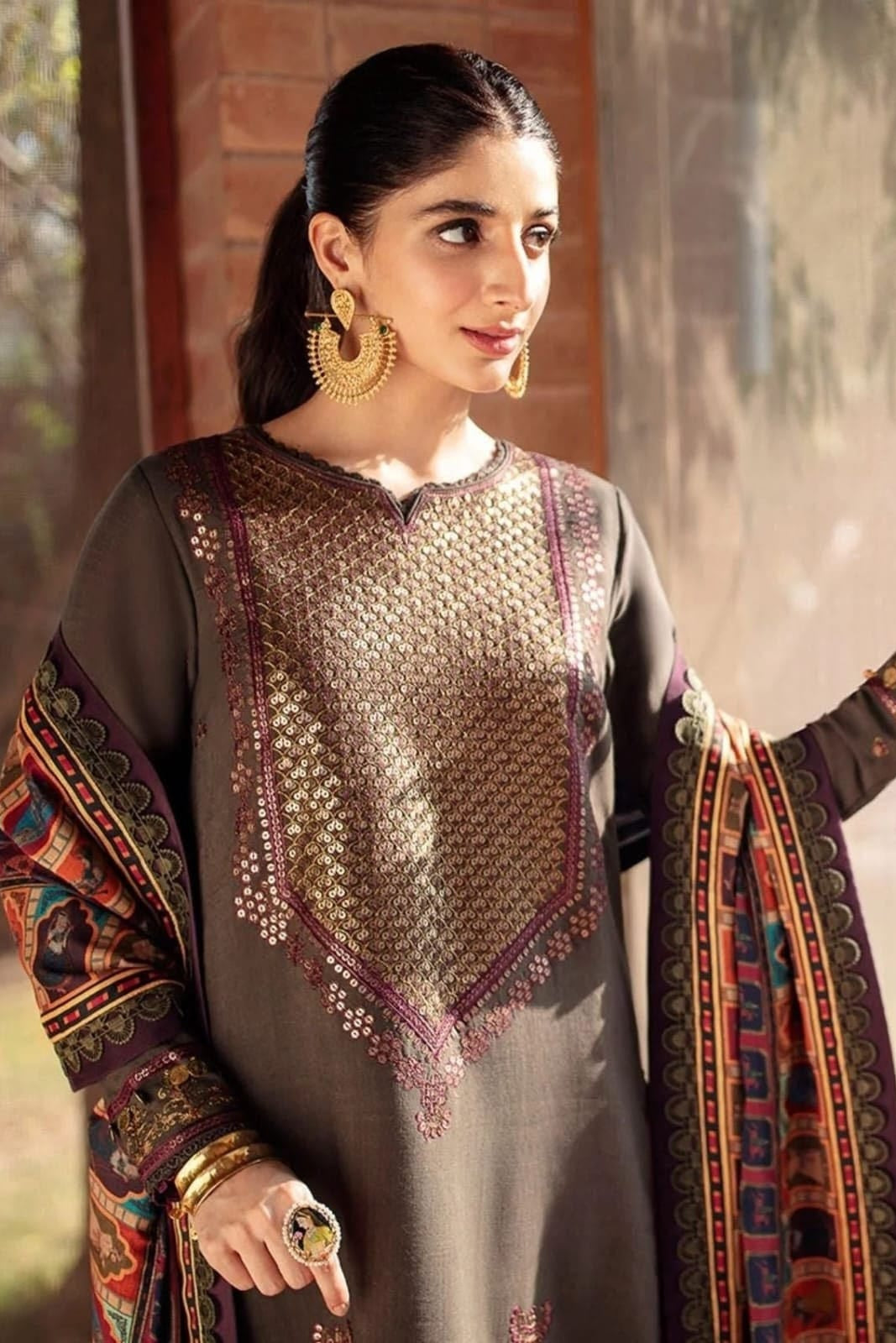 DFW-1259 Asim Jofa Embroidery 3PC Linen Suit