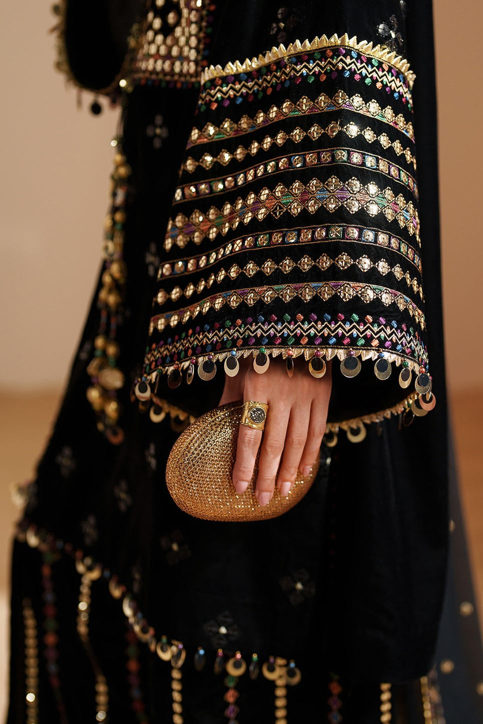 DFW-1228 Jazmin Embroidery 3PC Dhanak Suit