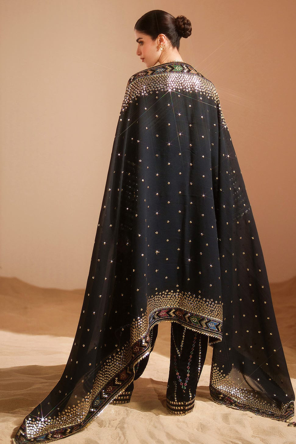 DFW-1228 Jazmin Embroidery 3PC Dhanak Suit