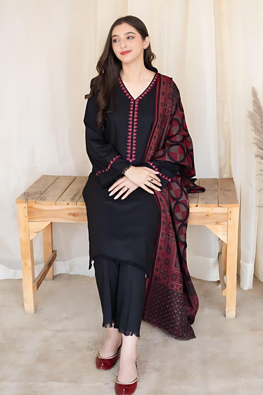 DFW-1255 A Sling Embroidery 3PC Dhanak Suit